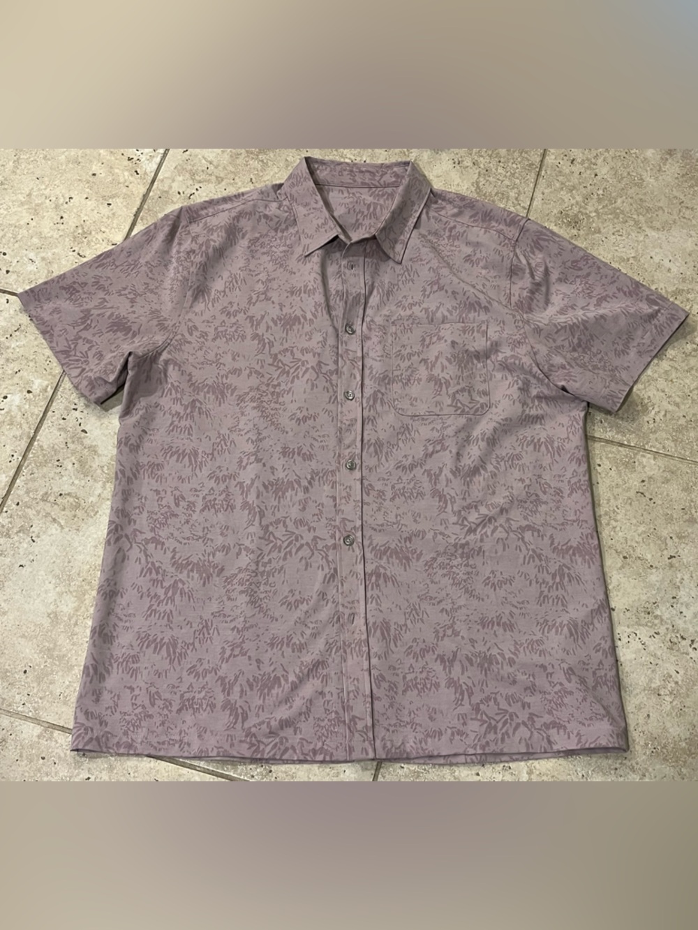 Vuori Men’s XL Bridge Button‑Down Short Sleeve Performance Shirt Pink EUC